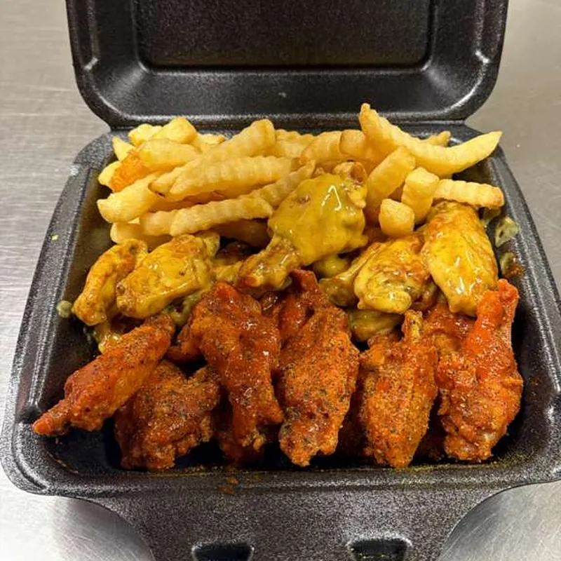 Wings in two flavours with crinkle fries